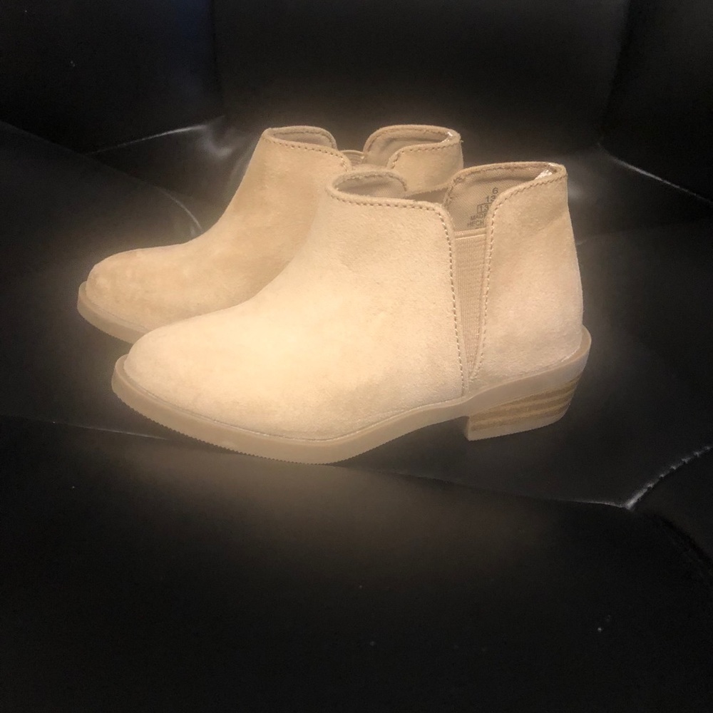 Toddler Nude Booties